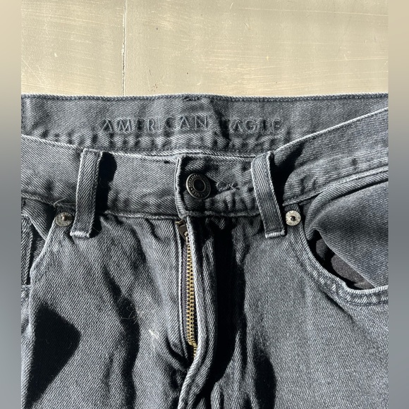 American Eagle High Rise Black Mom Jeans - Picture 5 of 6